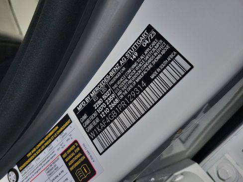 Used 2023 Mercedes-Benz C 300 Sedan image 27