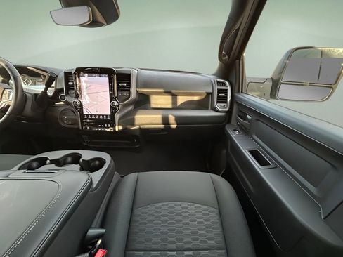 New 2025 RAM 2500 Tradesman image 17