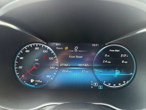Used 2022 Mercedes-Benz GLC 300 4MATIC w/ Premium Package Lite image 10