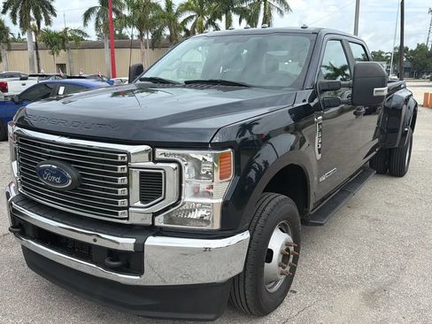 Used 2022 Ford F350 XL w/ STX Appearance Package AWD/4WD image 3