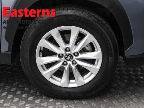 Used 2024 Toyota Corolla Cross LE image 30