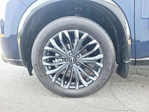 Certified 2024 Nissan Rogue Platinum w/ Platinum Premium Package FWD image 8