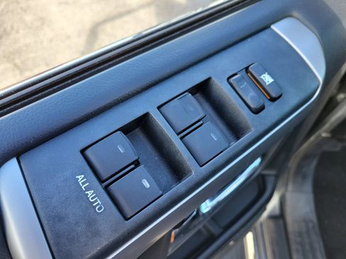 Used 2016 Toyota 4Runner Limited AWD/4WD image 19