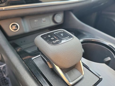 Certified 2023 Nissan Rogue S image 26