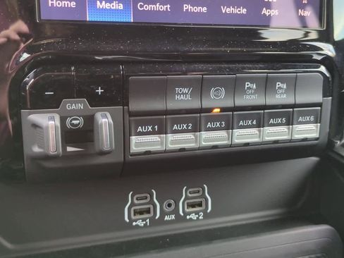 Used 2025 RAM 2500 Big Horn image 18