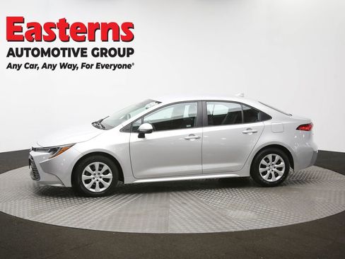 Used 2024 Toyota Corolla LE image 57