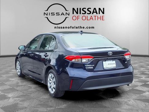 Used 2024 Toyota Corolla LE FWD image 3