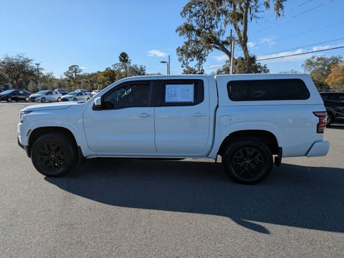 Certified 2024 Nissan Frontier SV w/ SV Convenience Package image 7