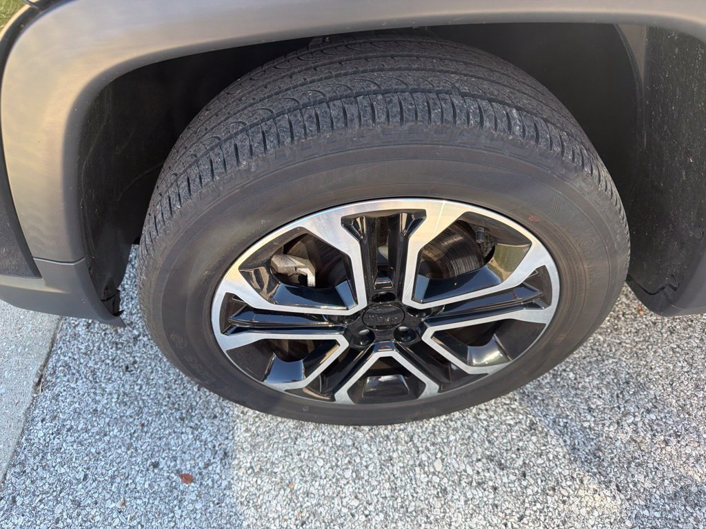 Used 2023 Jeep Compass Limited AWD/4WD image 8