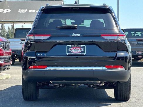 Used 2023 Jeep Grand Cherokee 4WD 4xe w/ Luxury Tech Group II image 5