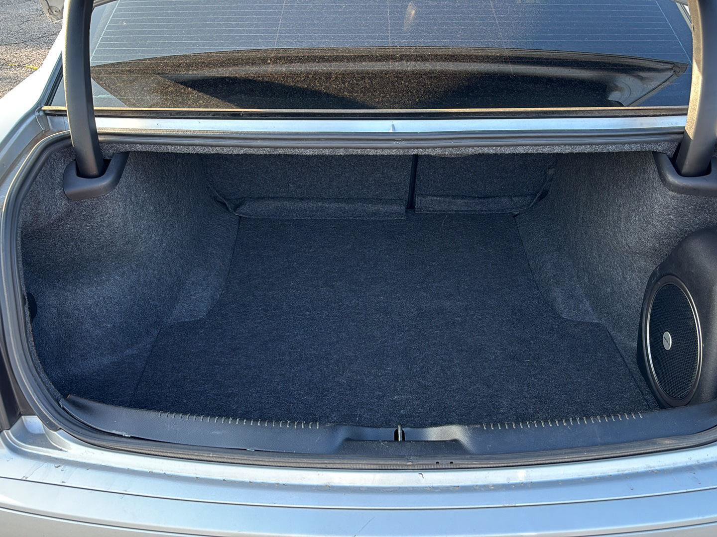 Used 2023 Chrysler 300 S RWD image 15