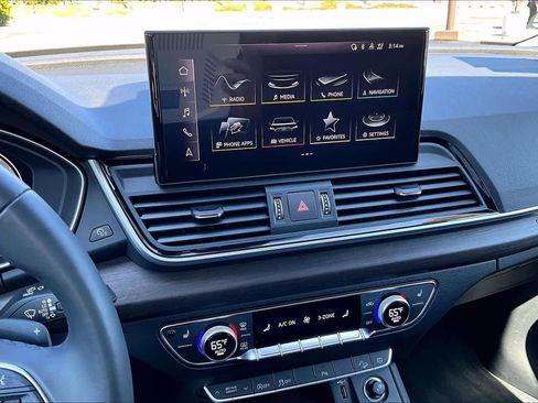 Used 2023 Audi Q5 2.0T Premium Plus AWD/4WD image 6