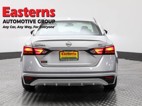 Used 2023 Nissan Altima 2.5 SV image 6