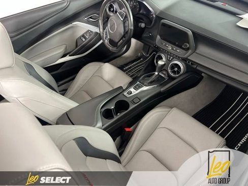 Used 2021 Chevrolet Camaro SS RWD image 30