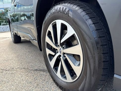 Used 2024 Subaru Outback Premium AWD/4WD image 25
