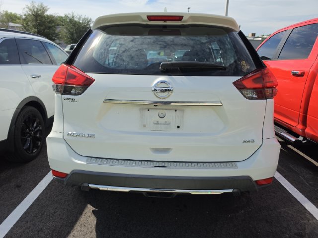 Used 2017 Nissan Rogue S AWD/4WD image 5