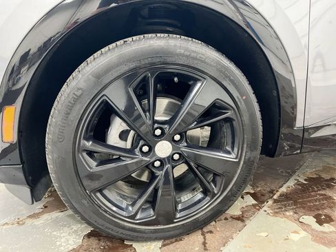 Used 2021 Buick Envision Essence w/ Sport Touring Package image 26