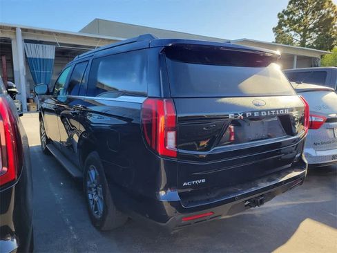 Used 2025 Ford Expedition Max Active image 11