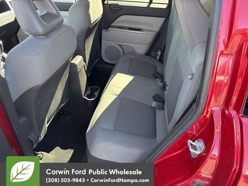 Used 2007 Jeep Compass Sport image 31