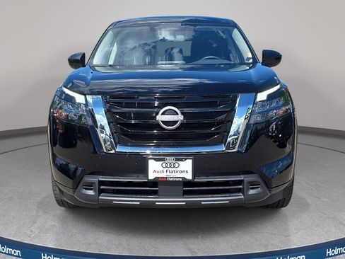 Used 2024 Nissan Pathfinder S AWD/4WD image 3