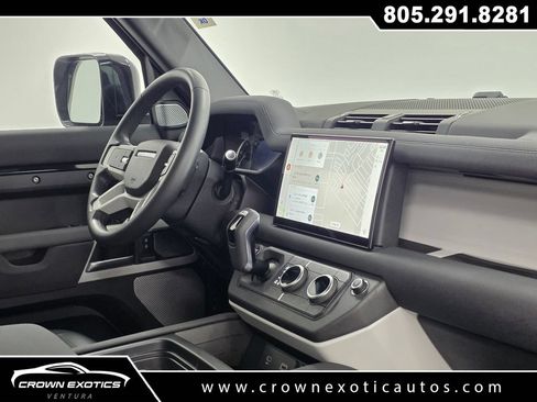 Used 2023 Land Rover Defender 130 SE AWD/4WD image 13