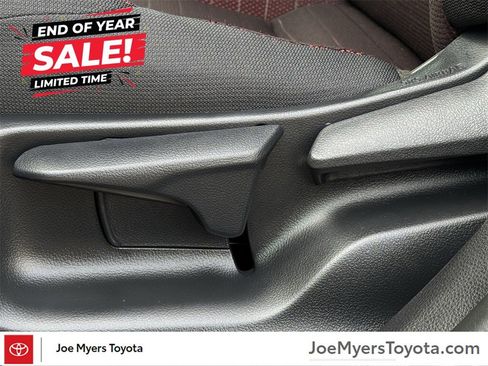 Used 2025 Toyota Corolla SE image 22