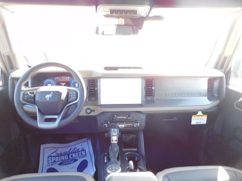 New 2025 Ford Bronco Big Bend w/ Black Diamond Package image 15