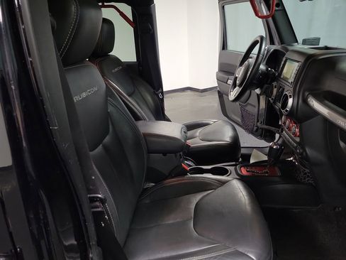 Used 2016 Jeep Wrangler Unlimited Rubicon image 21