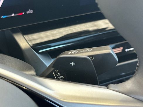 Certified 2026 BMW 530i RWD image 34