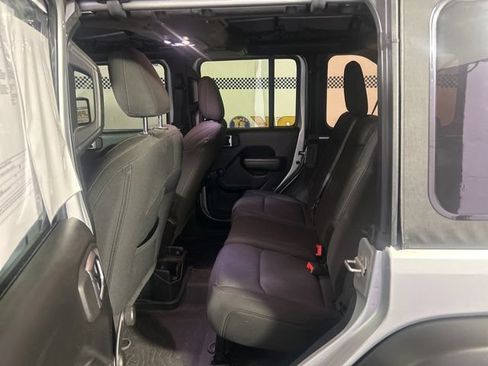 Used 2022 Jeep Wrangler Unlimited Sport AWD/4WD image 37
