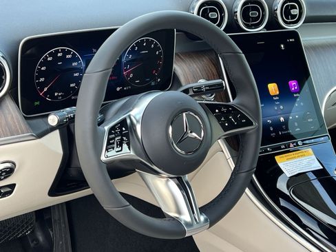Used 2026 Mercedes-Benz GLC 300 4MATIC image 14