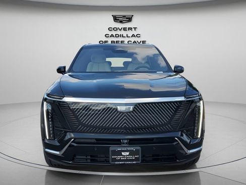 New 2026 Cadillac Vistiq Luxury image 2