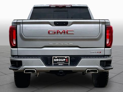 Used 2025 GMC Sierra 1500 AT4 w/ AT4 Premium Package AWD/4WD image 5