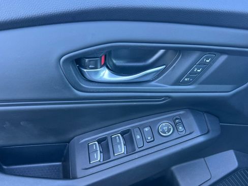 Used 2024 Honda Accord EX-L image 12