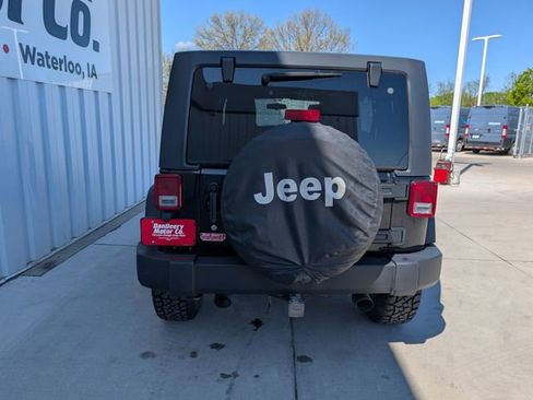 Used 2012 Jeep Wrangler Unlimited Rubicon AWD/4WD image 22
