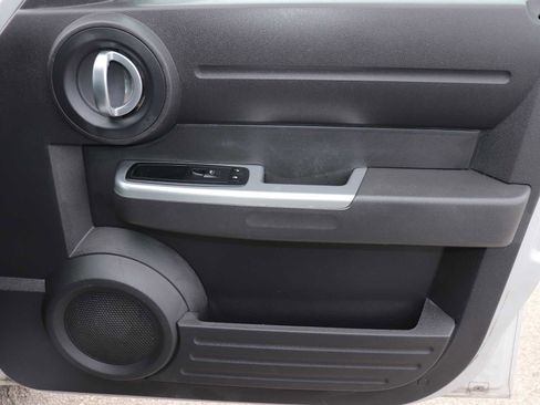 Used 2011 Dodge Nitro SXT image 23