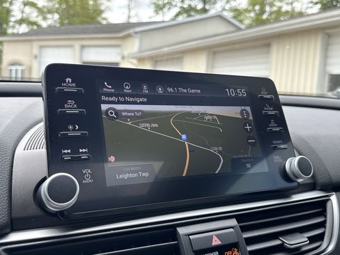 Used 2018 Honda Accord EX-L image 3