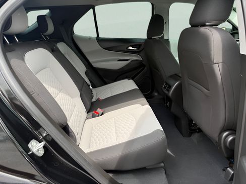 Used 2020 Chevrolet Equinox LS w/ LPO, Cargo Package FWD image 13