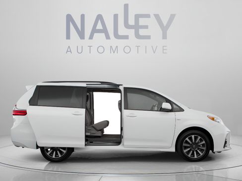 Used 2020 Toyota Sienna LE FWD image 5
