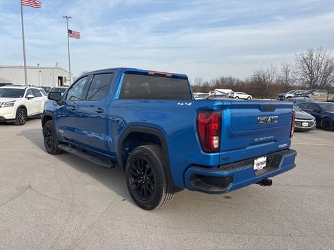 Used 2022 GMC Sierra 1500 Elevation w/ LPO, Elevation Black Package image 7