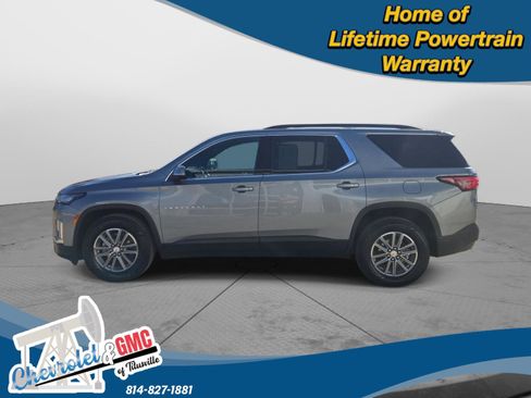 Used 2023 Chevrolet Traverse LT image 12