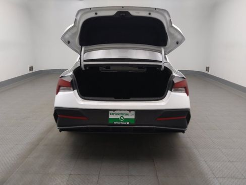 Used 2025 Hyundai Elantra Sport FWD image 29