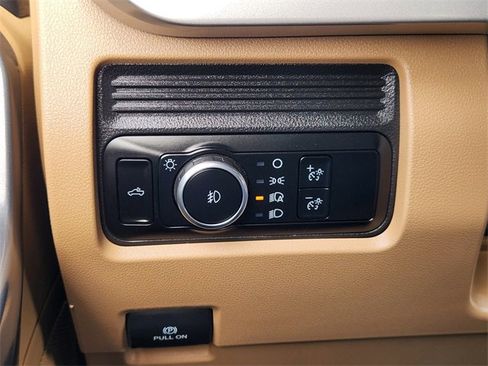 Used 2024 Ford F250 XLT w/ 360-Degree Camera Package image 20