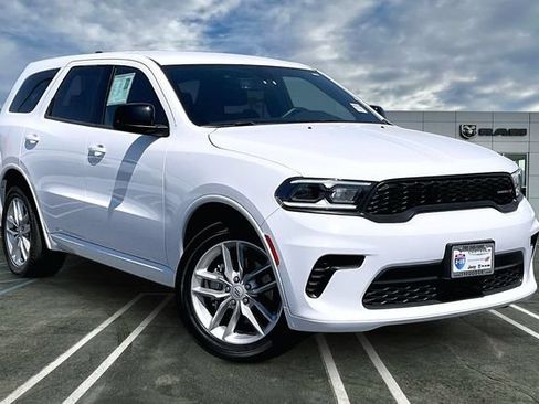 Used 2025 Dodge Durango GT AWD/4WD image 12