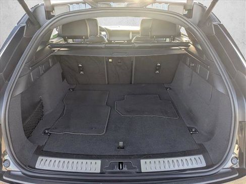 Used 2025 Land Rover Range Rover Velar Dynamic SE image 6