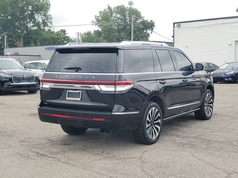 Used 2024 Lincoln Navigator Reserve AWD/4WD image 6