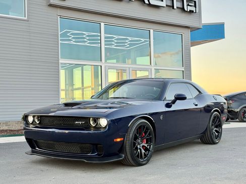 Used 2015 Dodge Challenger SRT Hellcat image 19