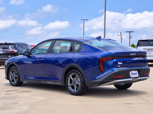 Used 2025 Kia K4 FWD image 4