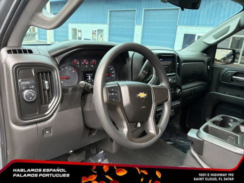 Used 2020 Chevrolet Silverado 1500 Custom w/ Custom Value Package RWD image 13