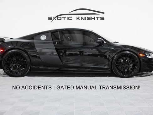 Used 2012 Audi R8 V10 w/ Enhanced Leather Pkg image 1